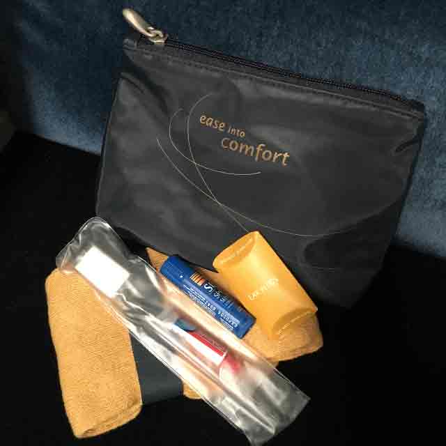 AIRLINE TRAVEL/TOILETRY KIT, Navy Travel Kit